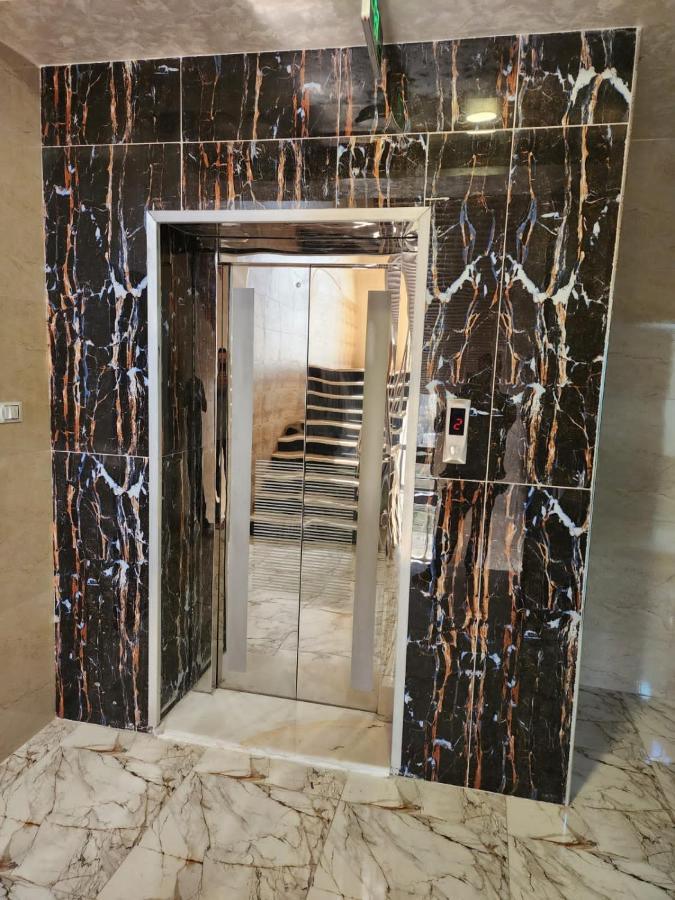 Dream House Hotel Dzseras Kültér fotó