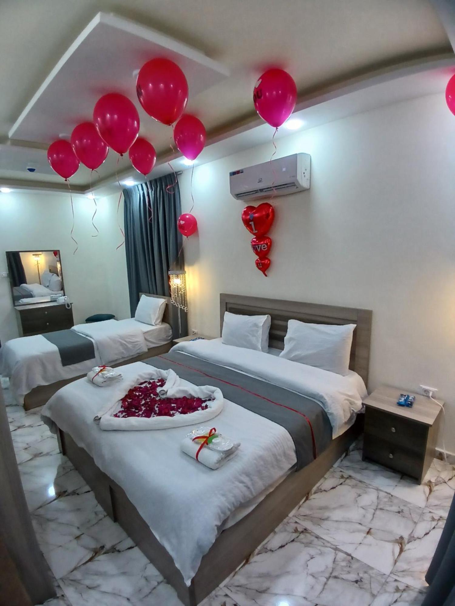 Dream House Hotel Dzseras Kültér fotó