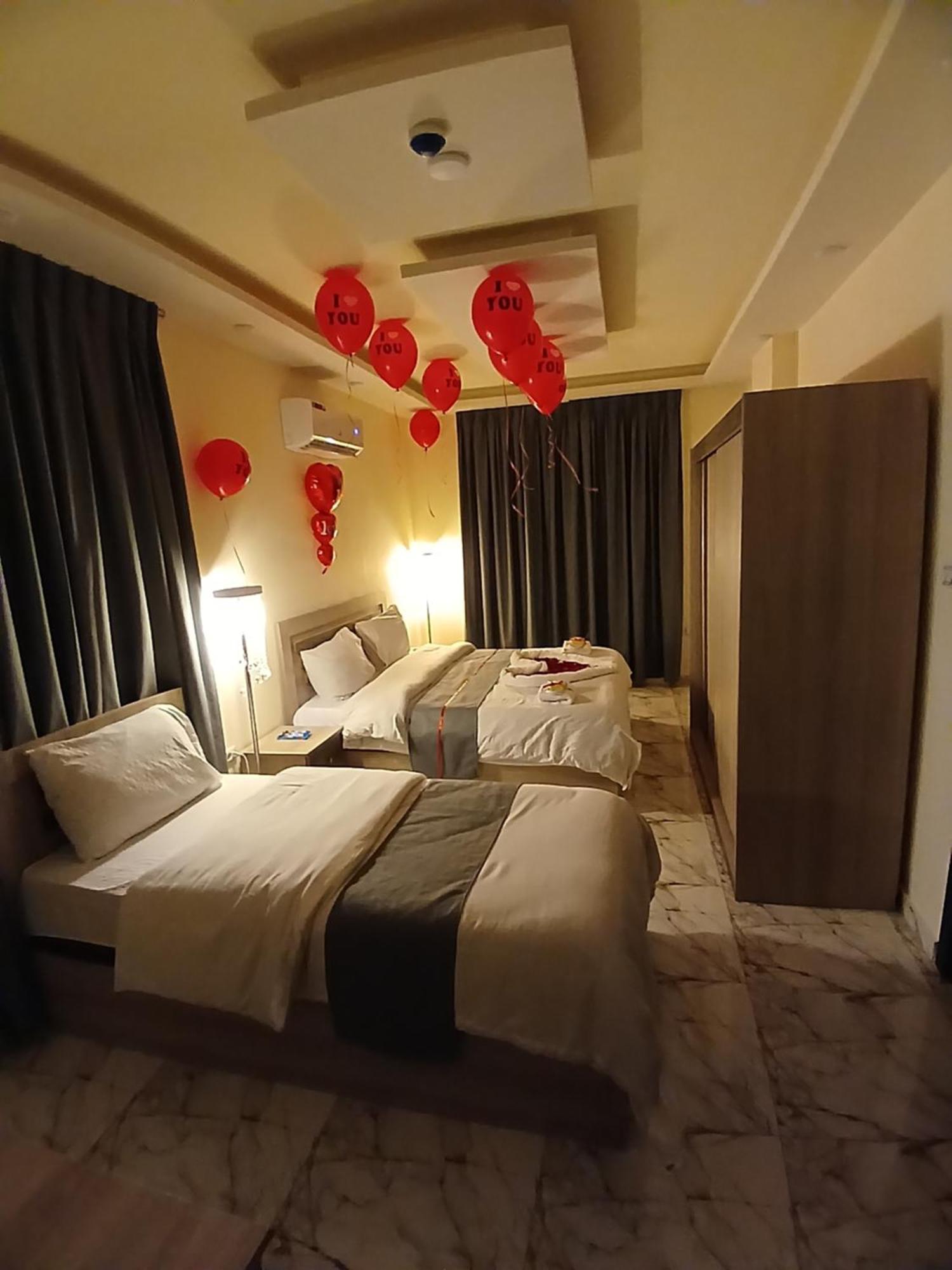 Dream House Hotel Dzseras Kültér fotó