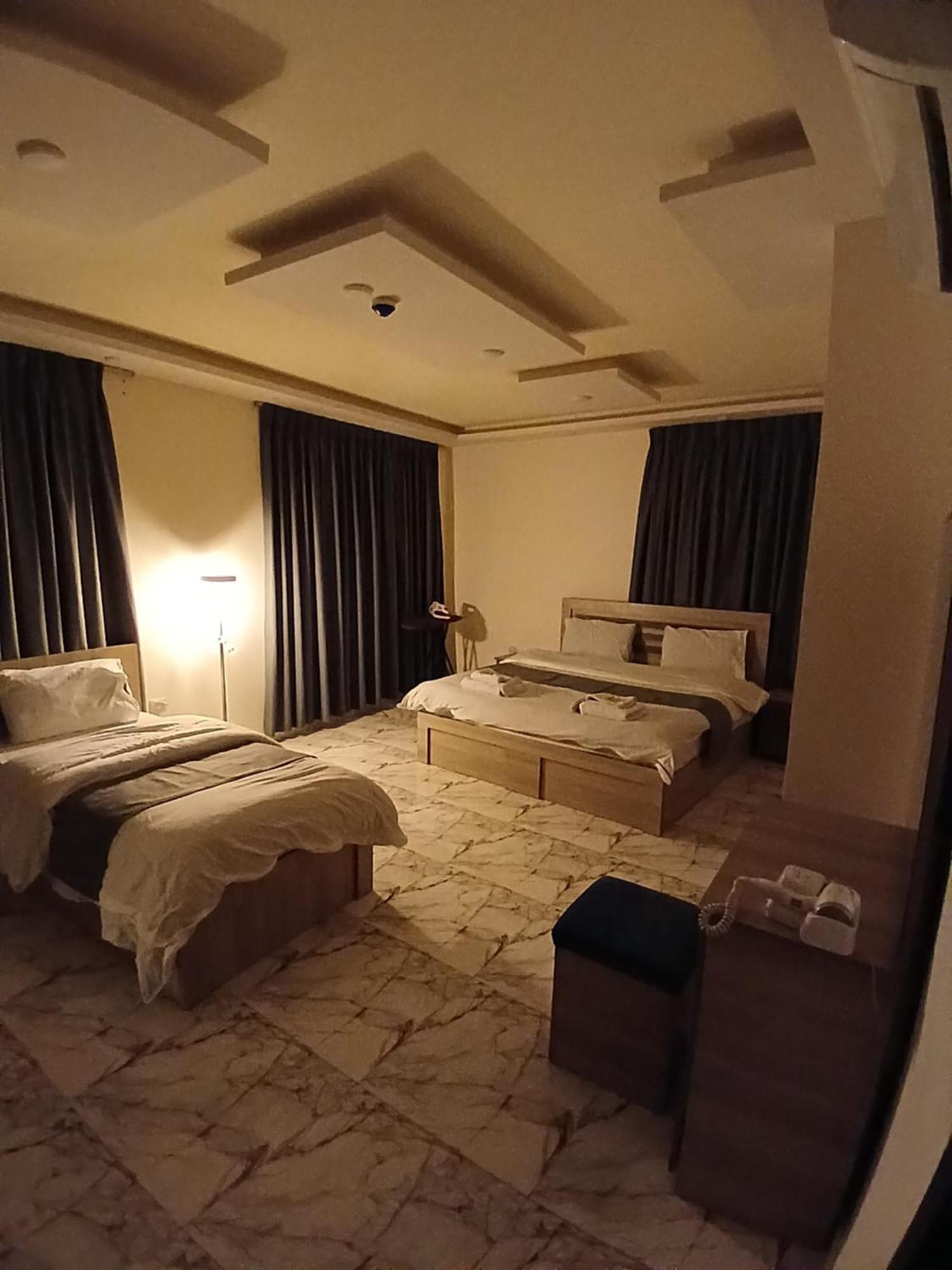 Dream House Hotel Dzseras Kültér fotó
