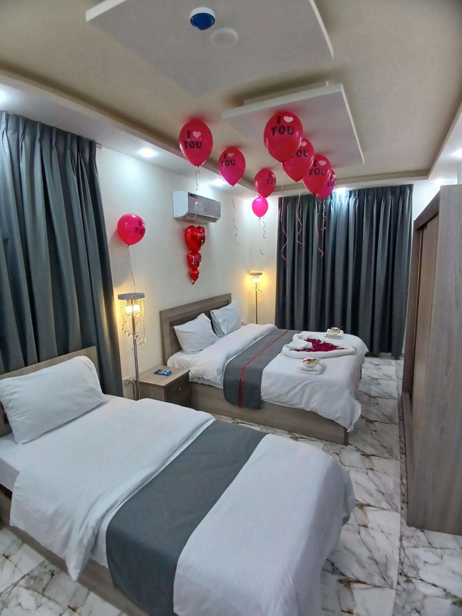 Dream House Hotel Dzseras Kültér fotó