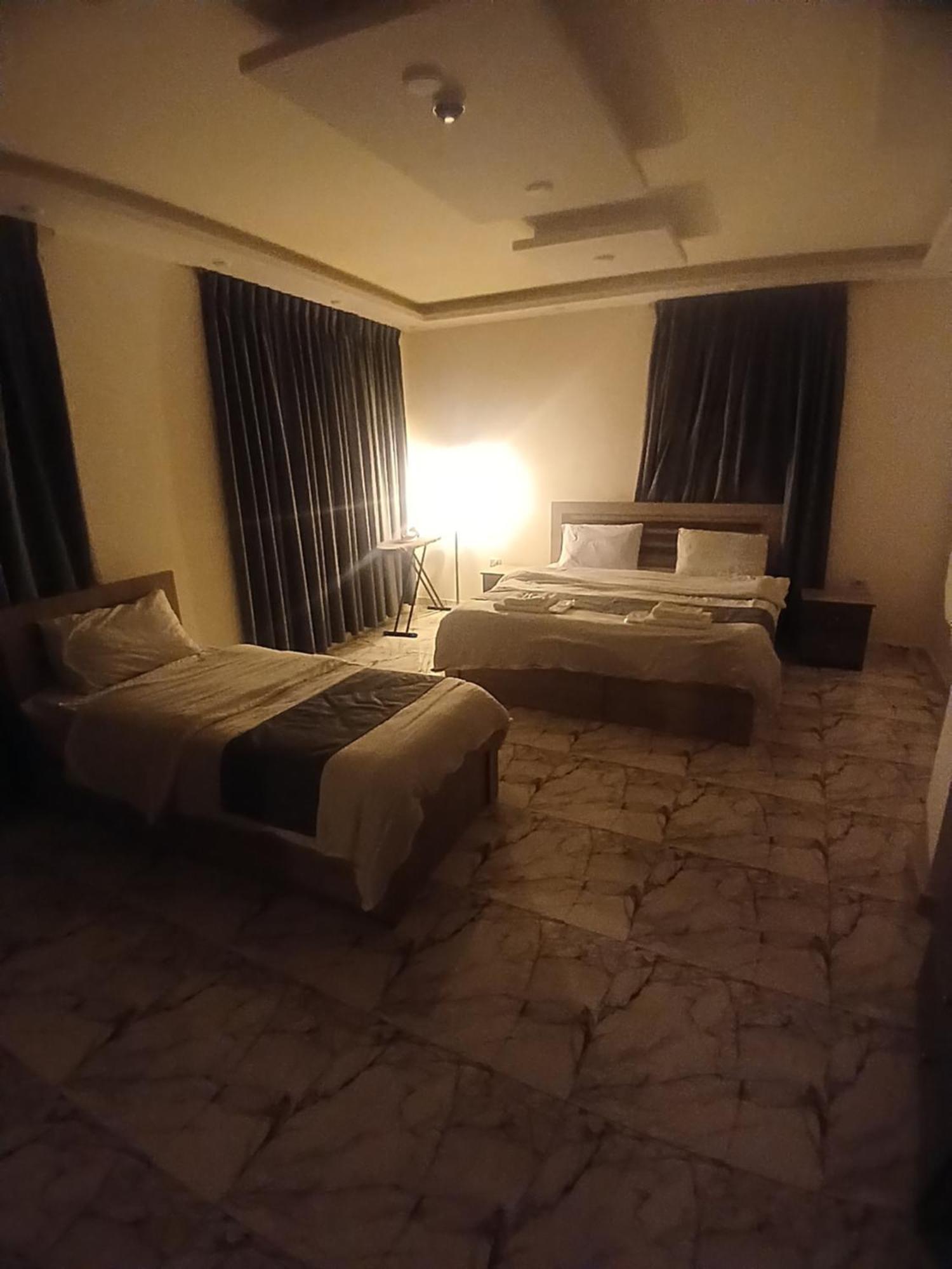 Dream House Hotel Dzseras Kültér fotó